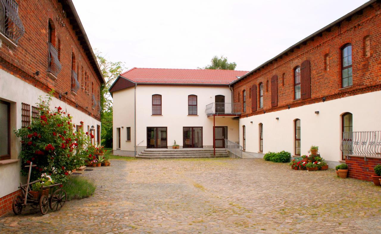 Hotel Landhaus Heinrichshof Jüterbog Zewnętrze zdjęcie